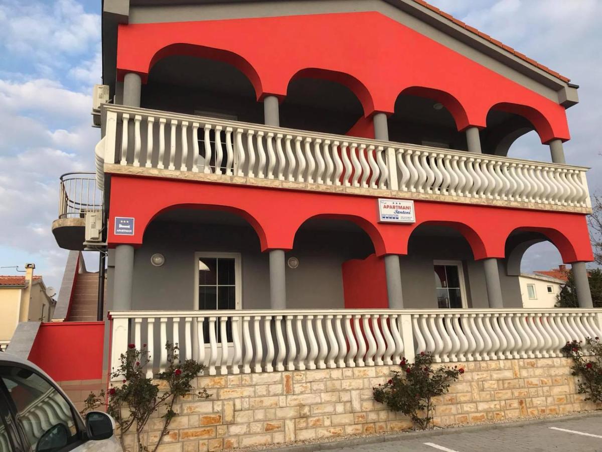 Santoni Apartment Vir Exterior photo