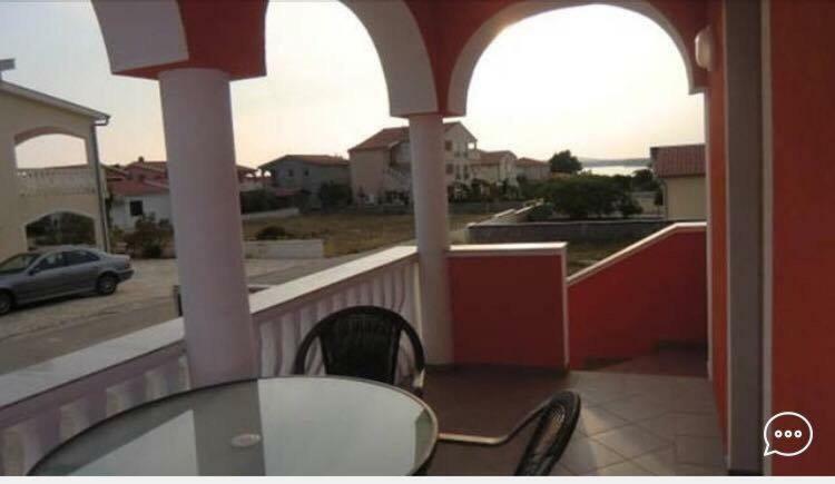 Santoni Apartment Vir Exterior photo