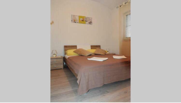 Santoni Apartment Vir Exterior photo